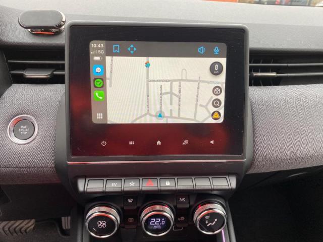 Renault Clio image 8