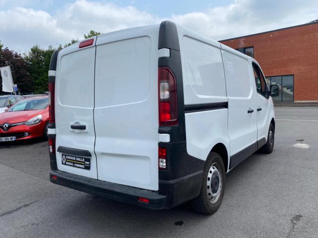 Renault Trafic image 8