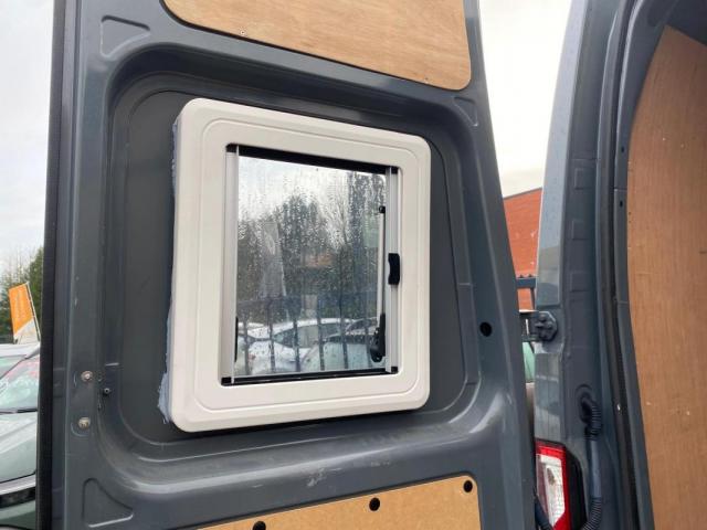 Renault Master image 3