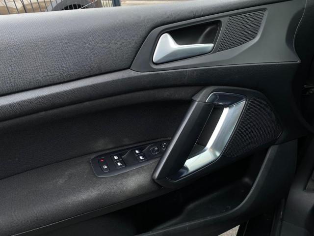 Peugeot 308 image 7