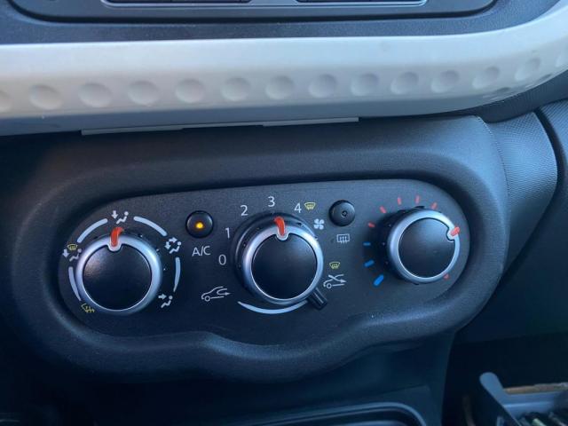Renault Twingo image 8