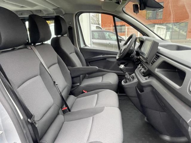 Renault Trafic image 3