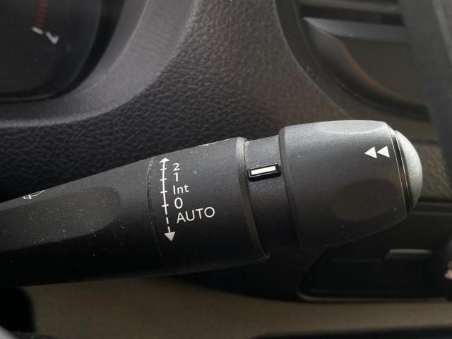 Peugeot Expert image 2