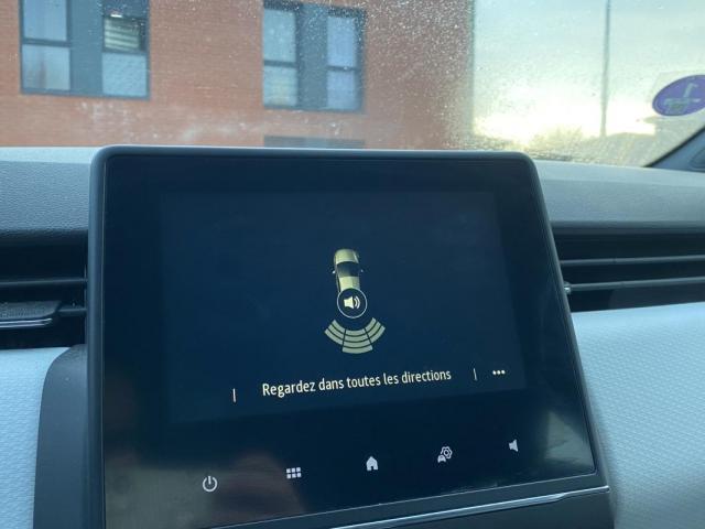 Renault Clio image 1