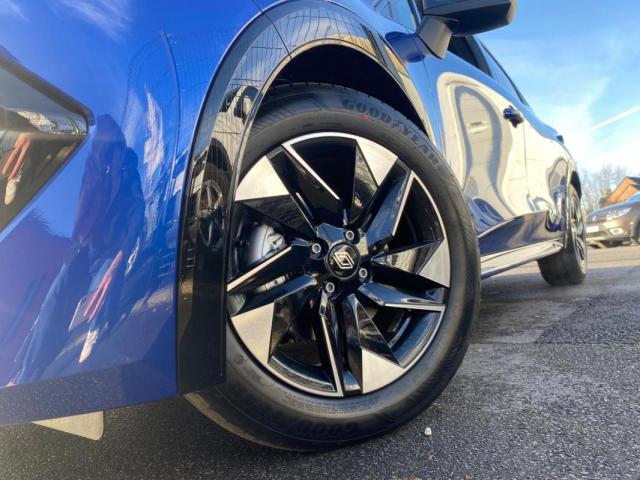 Renault Clio image 8