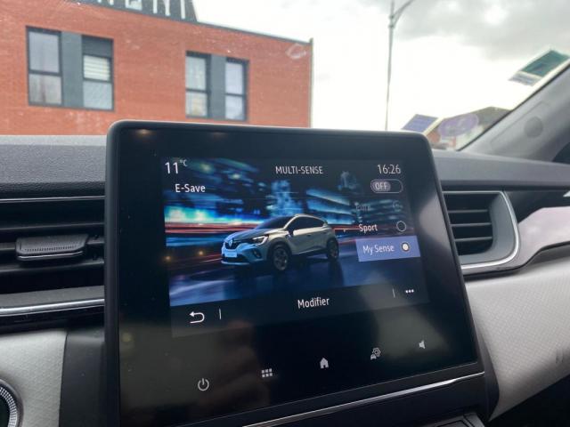 Renault Captur image 3