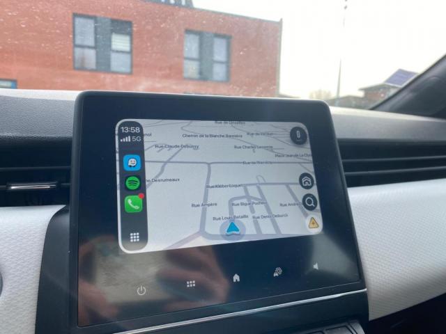 Renault Clio image 2