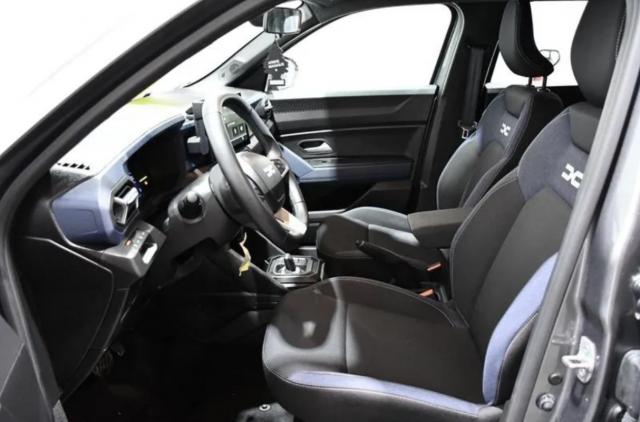 Dacia Duster image 2