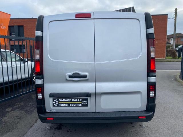 Renault Trafic image 4