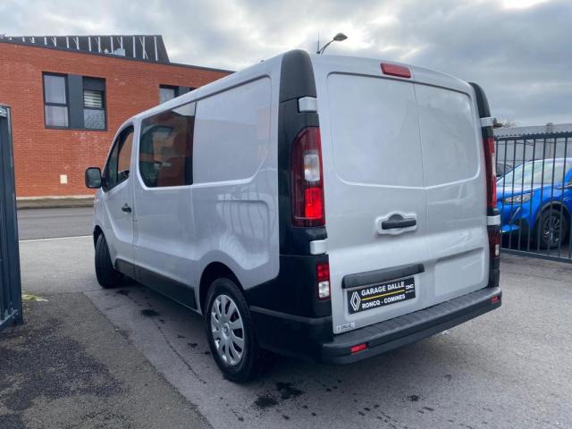 Renault Trafic image 1