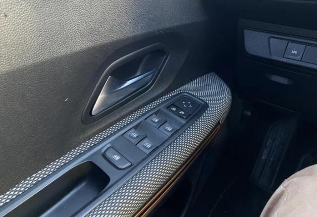 Dacia Sandero image 1