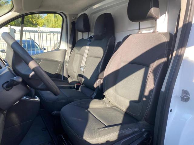 Renault Trafic image 1