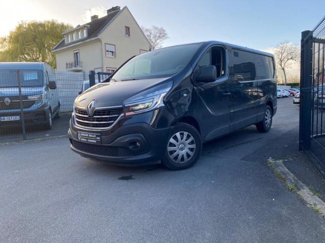 Renault Trafic image 1