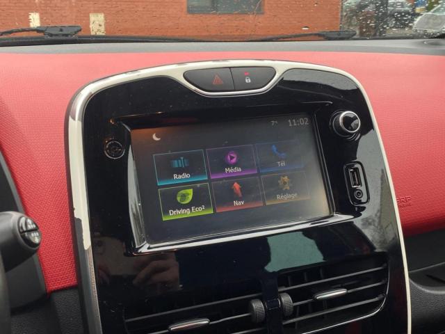 Renault Clio image 9