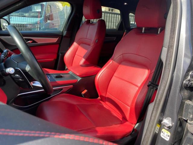 Jaguar F-Pace image 4