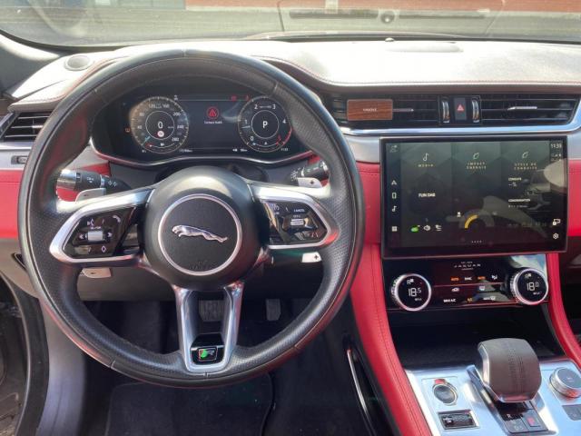 Jaguar F-Pace image 6