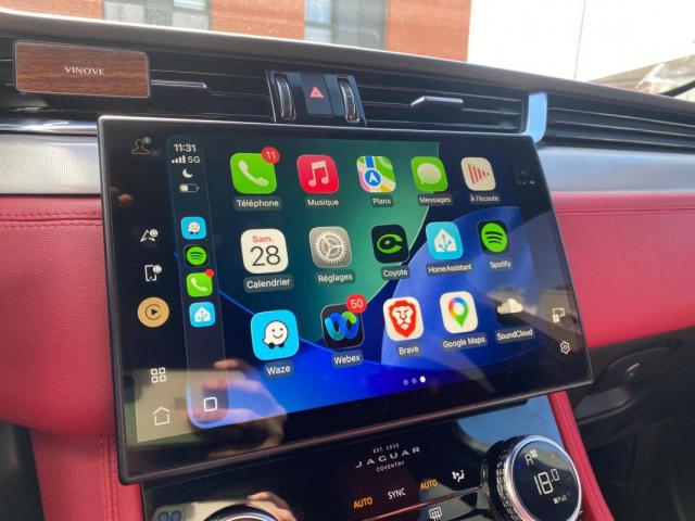 Jaguar F-Pace image 7