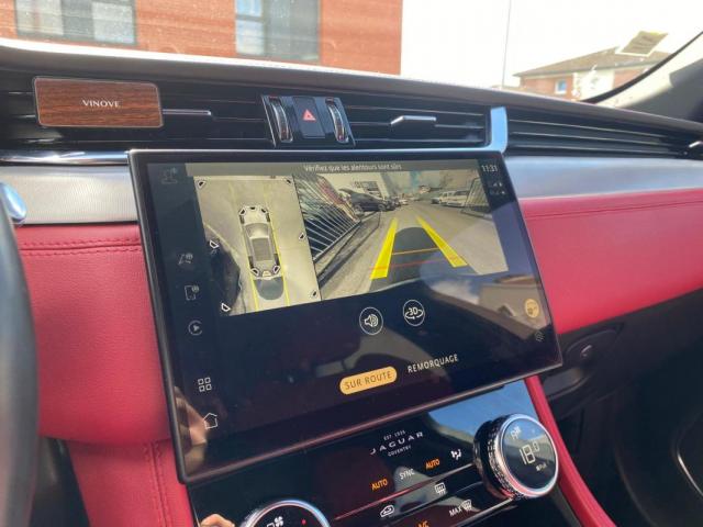 Jaguar F-Pace image 3