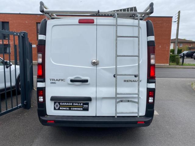 Renault Trafic image 1