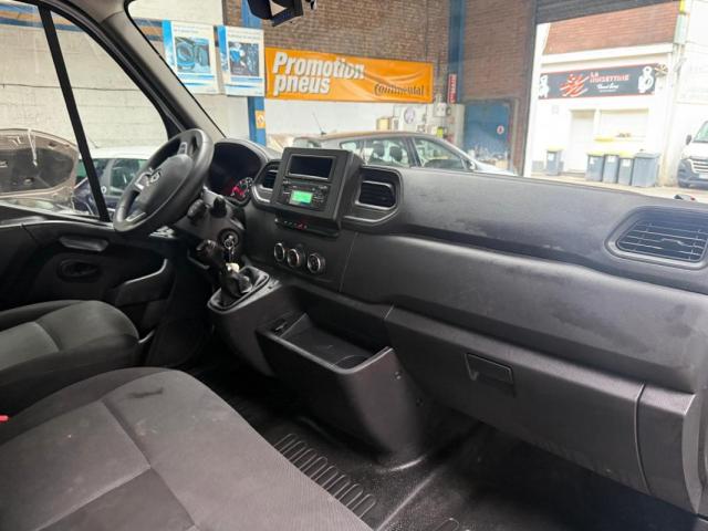 Renault Master image 4
