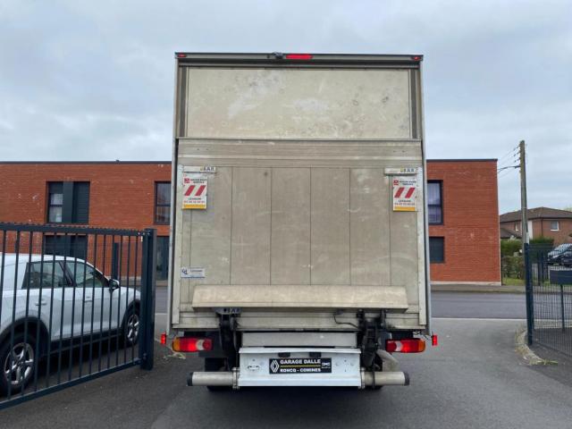 Renault Master image 1