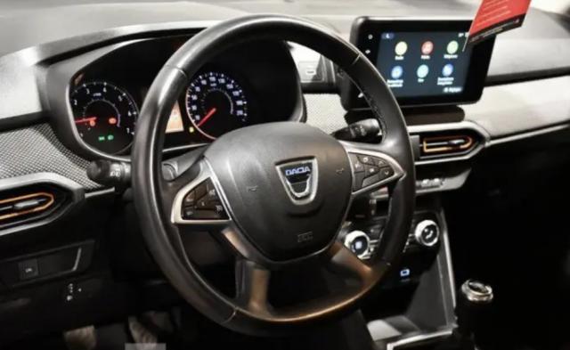 Dacia Sandero image 3
