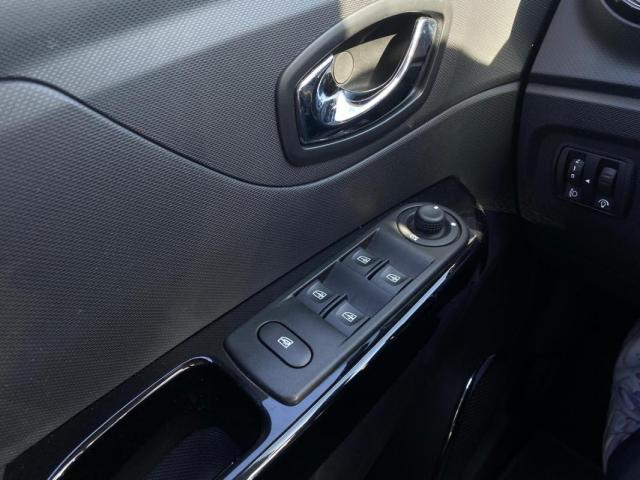 Renault Captur image 6