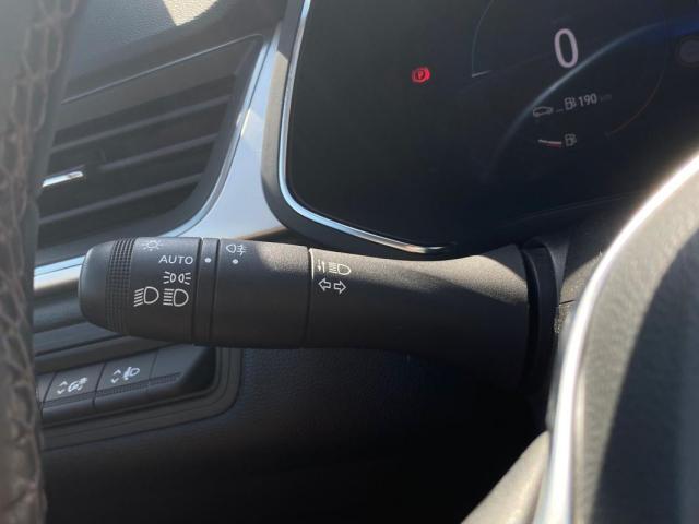 Renault Captur image 2