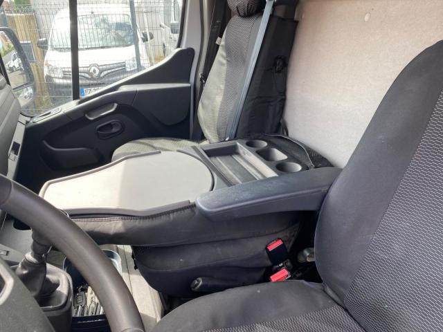 Renault Master image 4