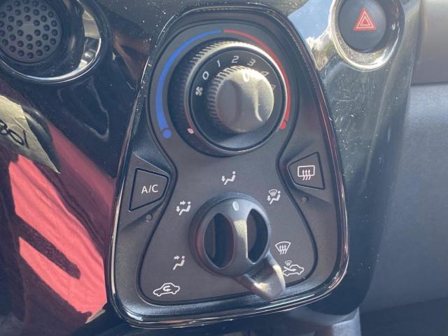Peugeot 108 image 1