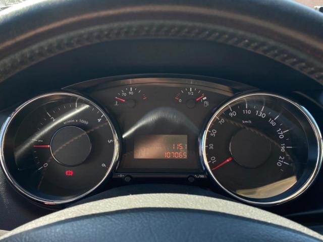 Peugeot 3008 image 3