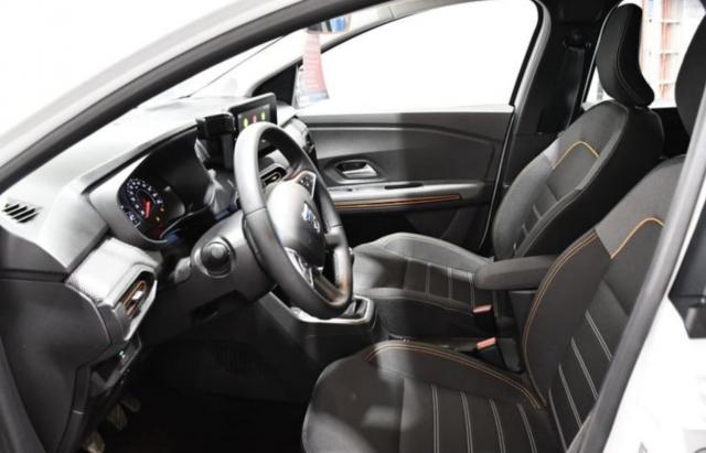 Dacia Sandero image 6