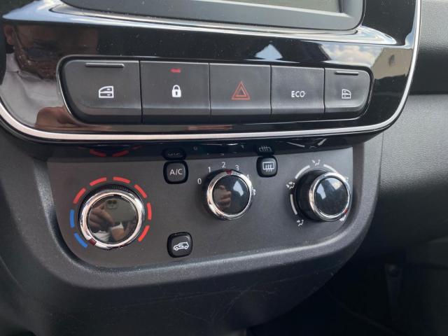 Dacia Spring image 2