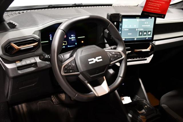 Dacia Duster image 9
