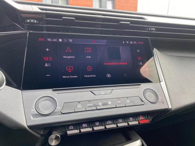 Peugeot 308 image 2