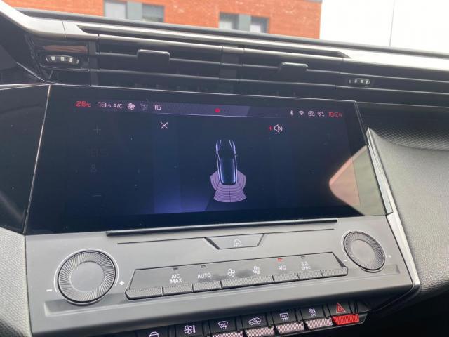 Peugeot 308 image 9