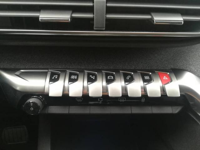 Peugeot 3008 image 6
