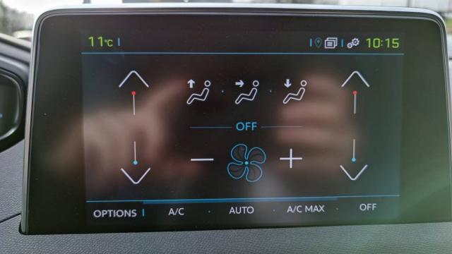 Peugeot 3008 image 23