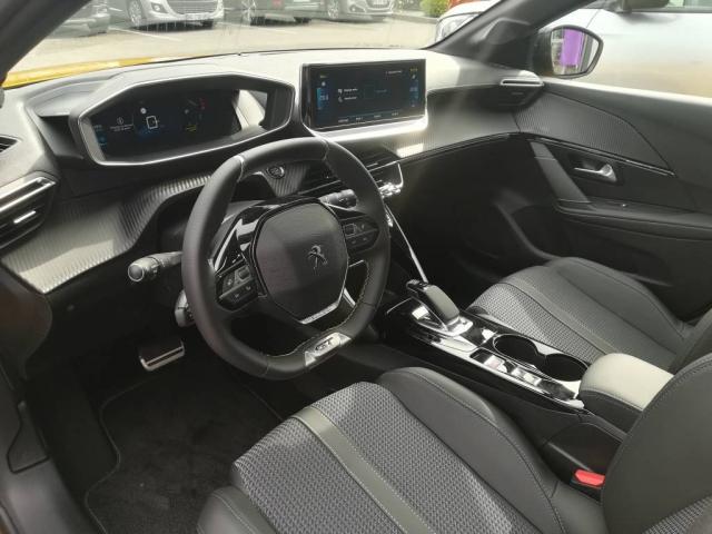 Peugeot 208 image 6