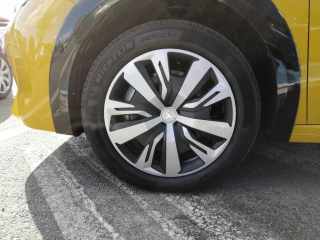 Peugeot 208 image 7