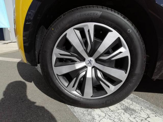 Peugeot 208 image 9