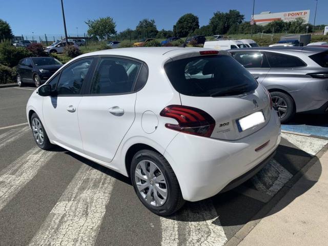Peugeot 208 image 4