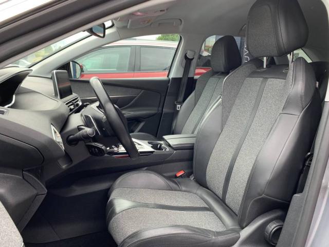 Peugeot 3008 image 3