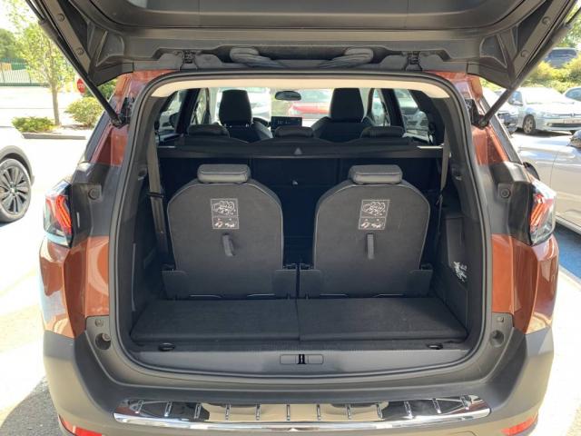 Peugeot 5008 image 4