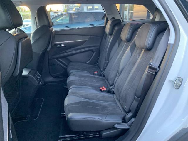 Peugeot 5008 image 8