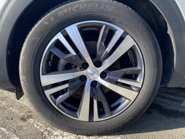 Peugeot 3008 image 8