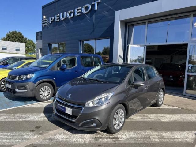 Peugeot 208 image 9