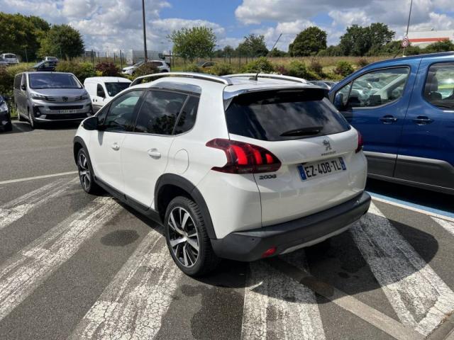 Peugeot 2008 image 8