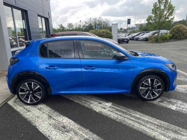 Peugeot 208 image 1