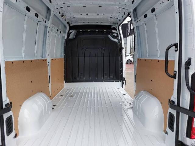 Renault Master image 4